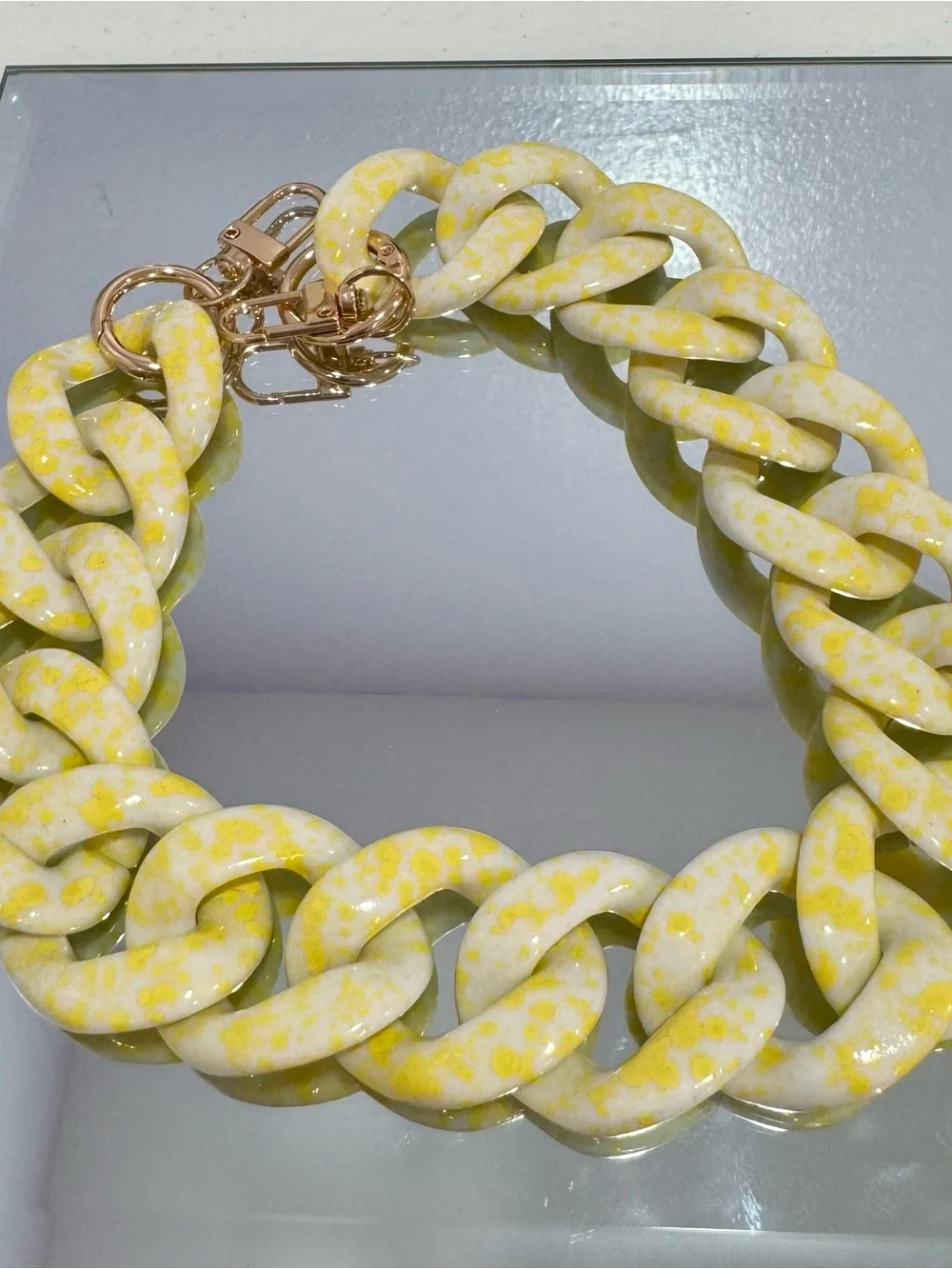 New Acrylic Glossy Yellow Speckled Bag Chain 18 inches